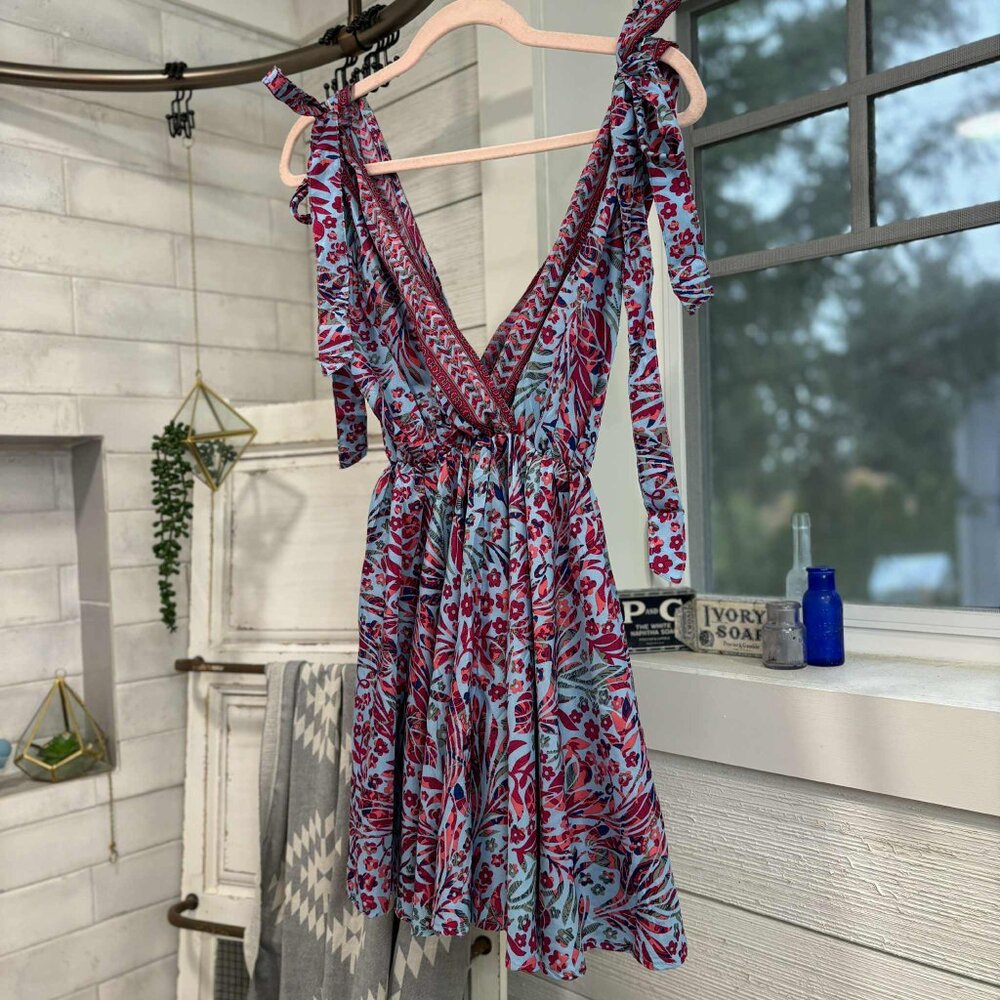 Aller Simplement Romper Plunge tie shoulders Floral Print Blue Pink XS